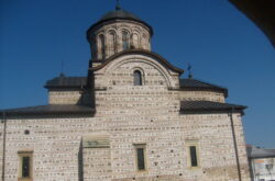 Curtea Domnească - Biserica