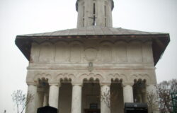 Biserica veche din Vădeni, Tg Jiu