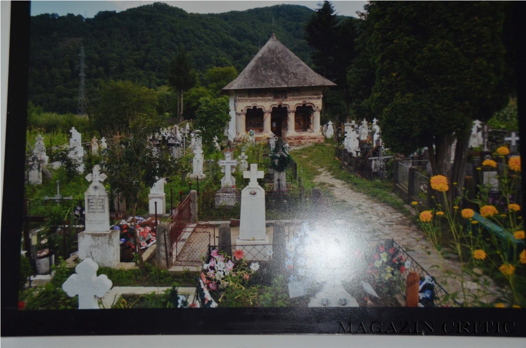 Cimitir, Muzeul de Artă, Târgu-Jiu