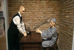Torționar1