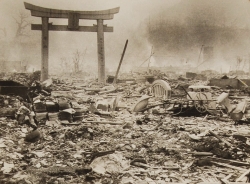 38ADAB4800000578-3802248-The_US_s_nuclear_strike_against_Nagasaki_on_August_9_1945_came_t-a-16_1474618070131