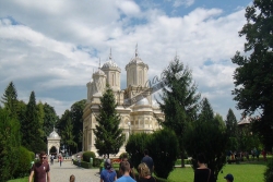 Curtea de Arges14