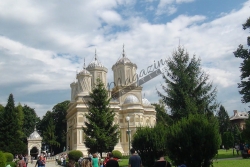 Curtea de Arges15
