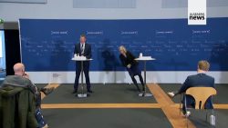 ezgif.com-gif-maker