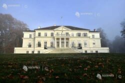 Castelul Regal Săvârșin