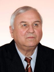 Victor Manole