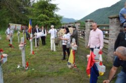 Cimitirul de la Valea Uzului