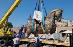 Statuia lui Mihai Viteazu demolată - Oradea