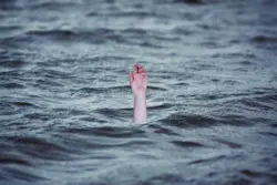drowning-2049247_1280