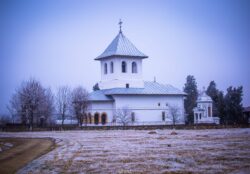 biserica vadeni