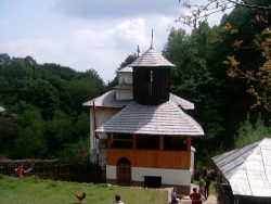 Schiturile de pe muntele Cioclovina