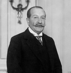 Take Ionescu 1913